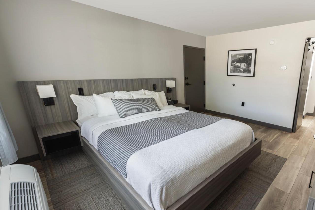 The Farmstead Hotel Caruthersville Buitenkant foto